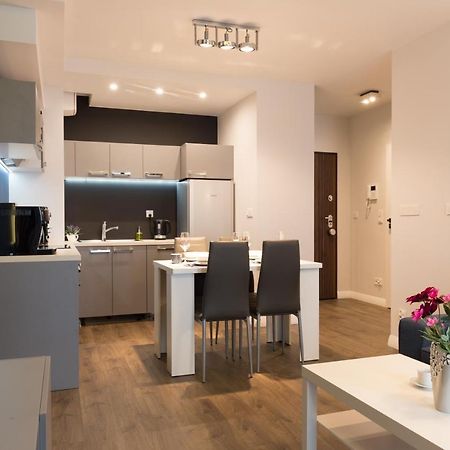 Apartamento Apartlogy Aura2 78 - Experience Intelligent Living While Travelling Gdansk Exterior foto